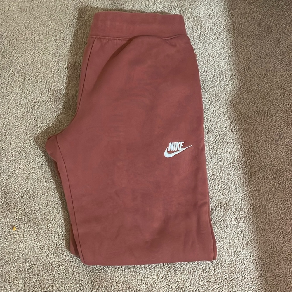 Girls, large pink Nike sweatpants